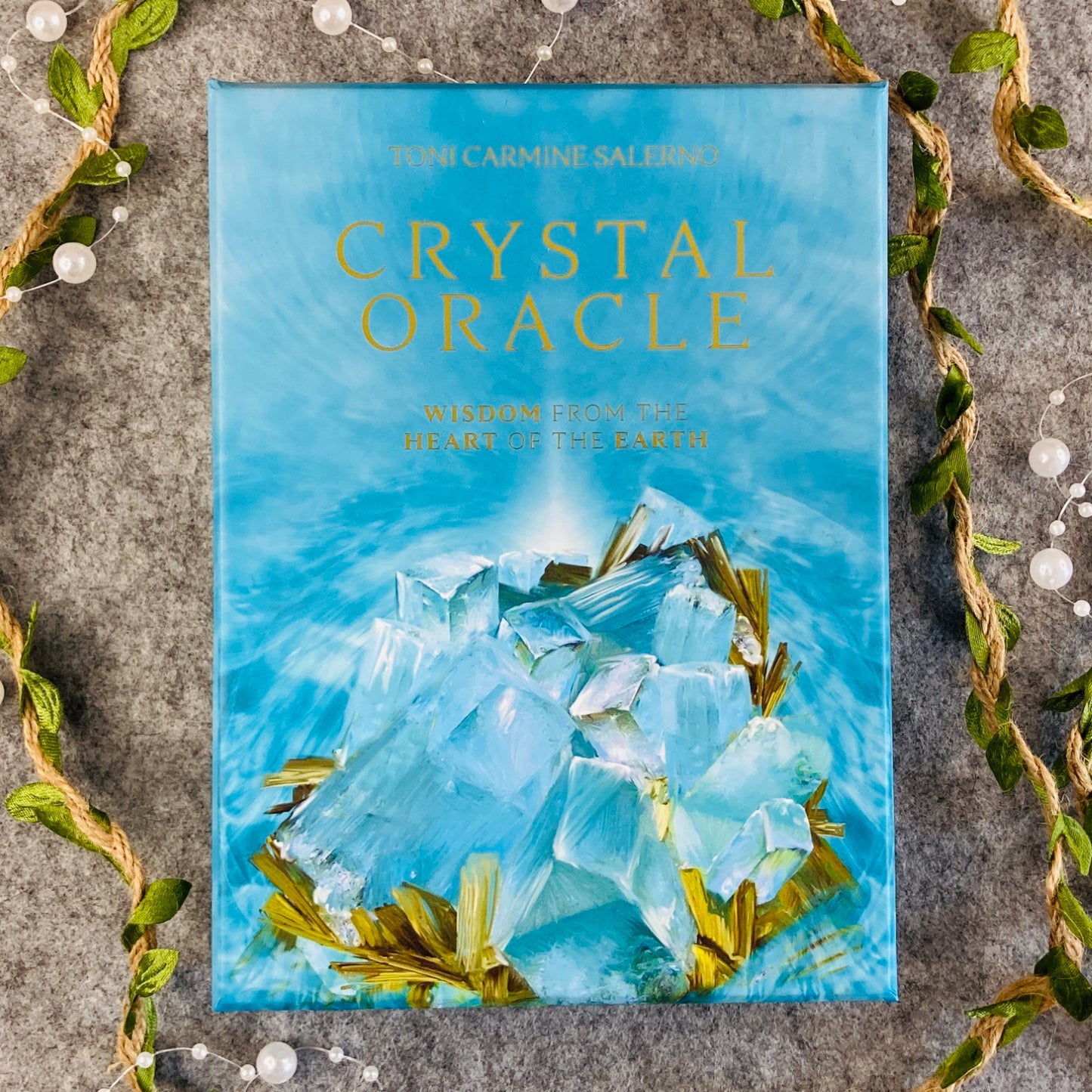 Crystal Oracle Cards (Toni carmine Salerno, Laila Savolainen)