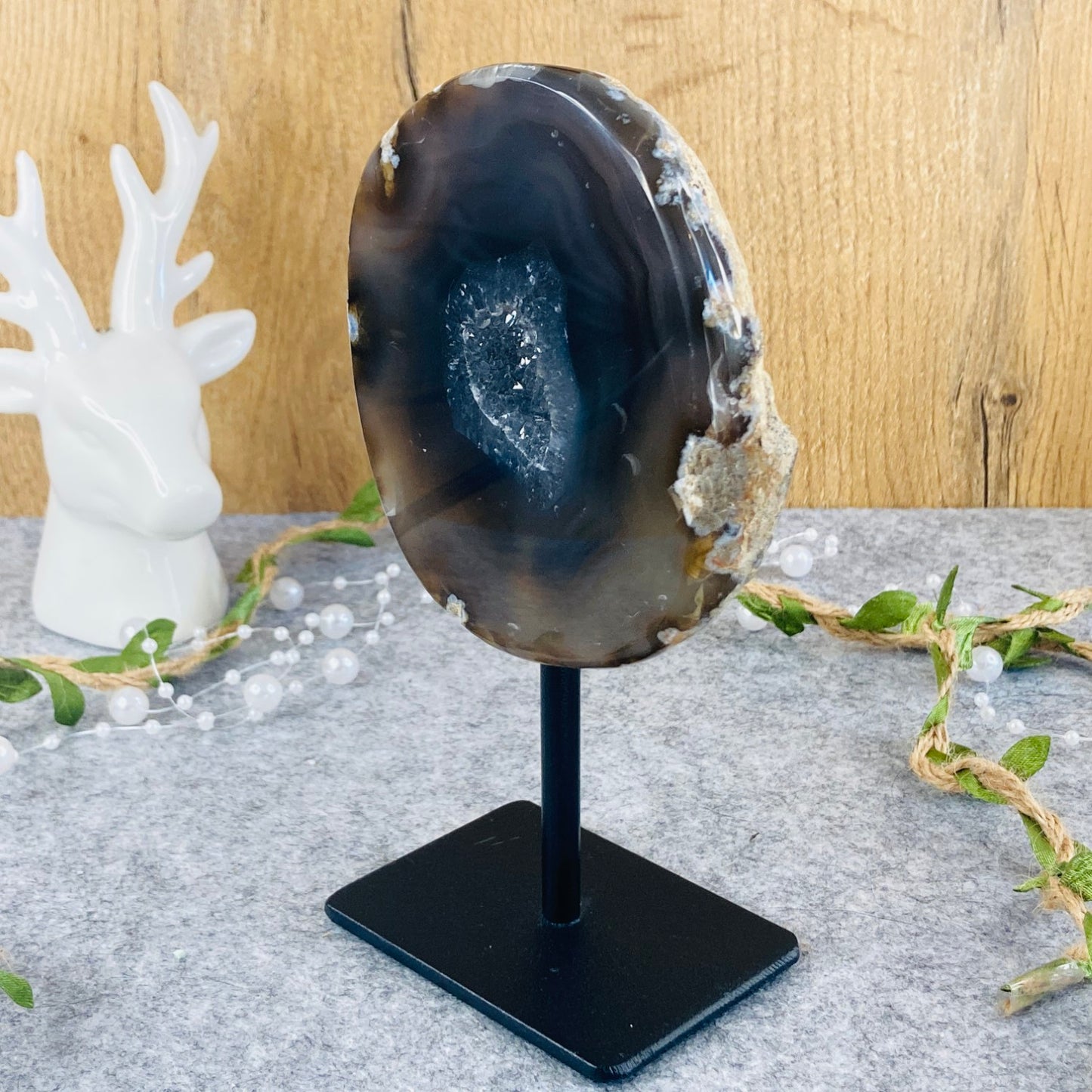 Agate on Stand #03